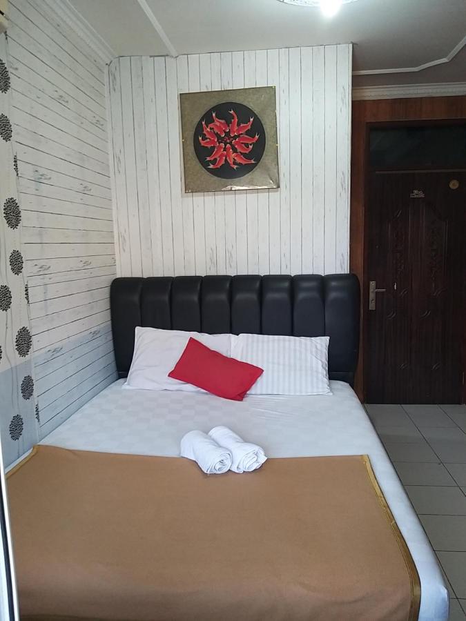 Venice Guest House Redpartner Jakarta Kültér fotó