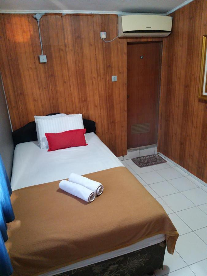 Venice Guest House Redpartner Jakarta Kültér fotó